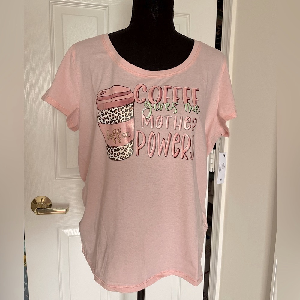MOM’s Coffee Blush Graphic Tee Size XXL-Perfect gift 💝 pit2pit 22” length 26”